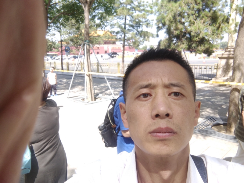 刘红兵的第一张照片--东莞中老年相亲网