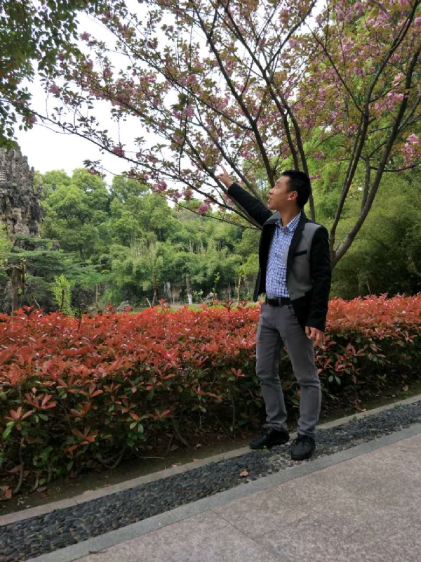 坦诚的第一张照片--东莞中老年相亲网